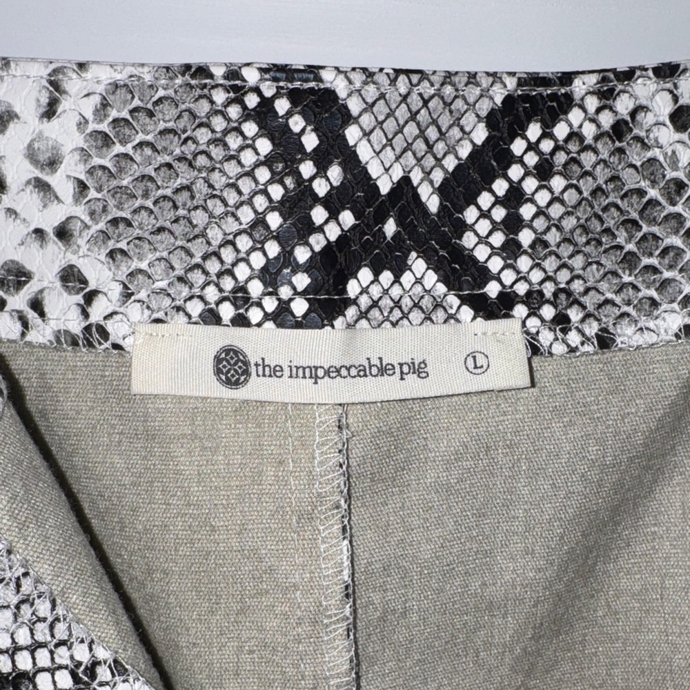 Snakeskin Print Faux Leather Mini Skirt - Picture 4 of 4